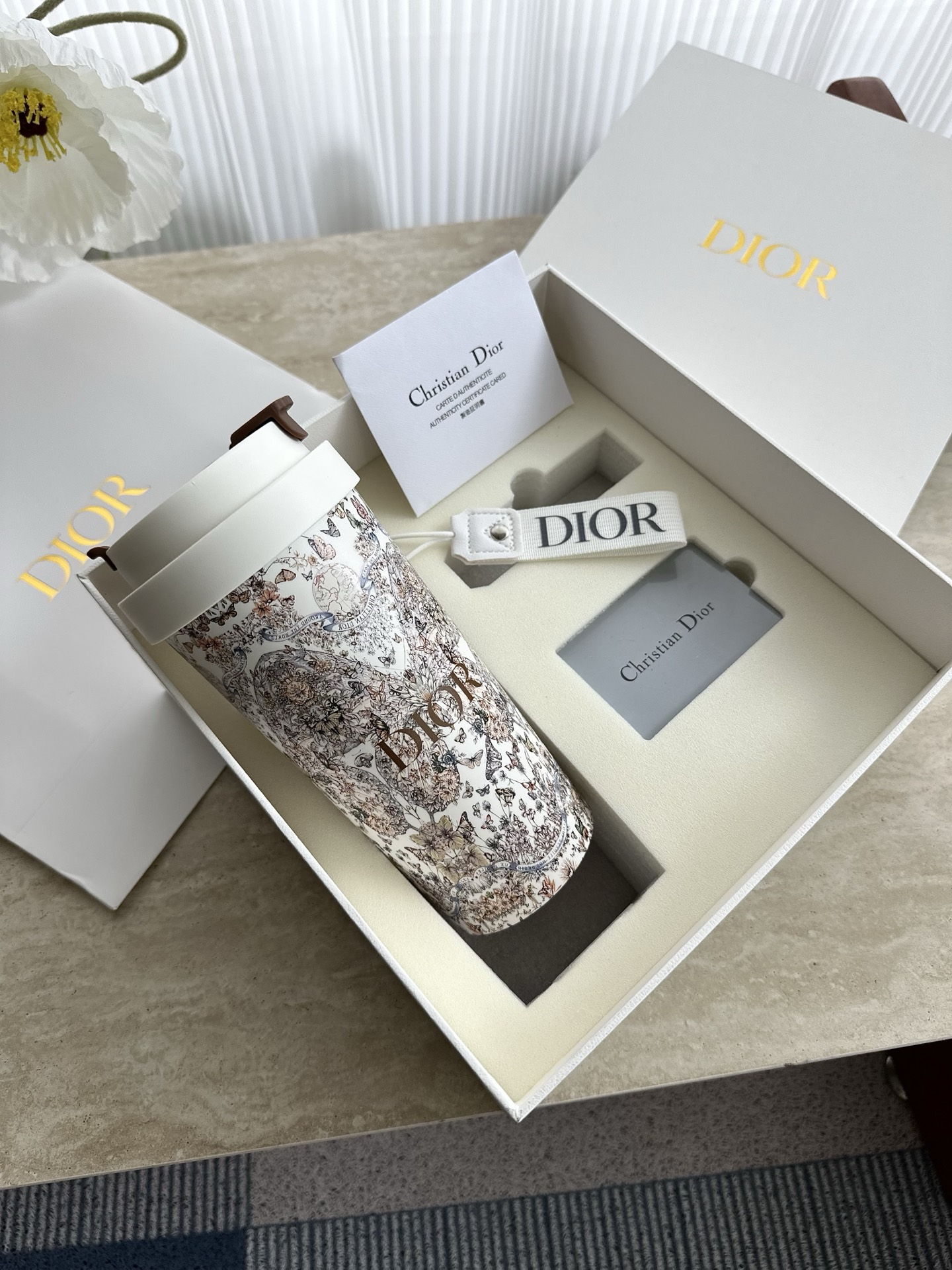 Dithtor Butterfly Ceramic Insulated Travel Mug