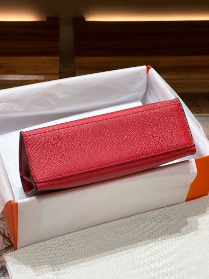 Herthtmes  Epsom Kelly Pochette Clutch