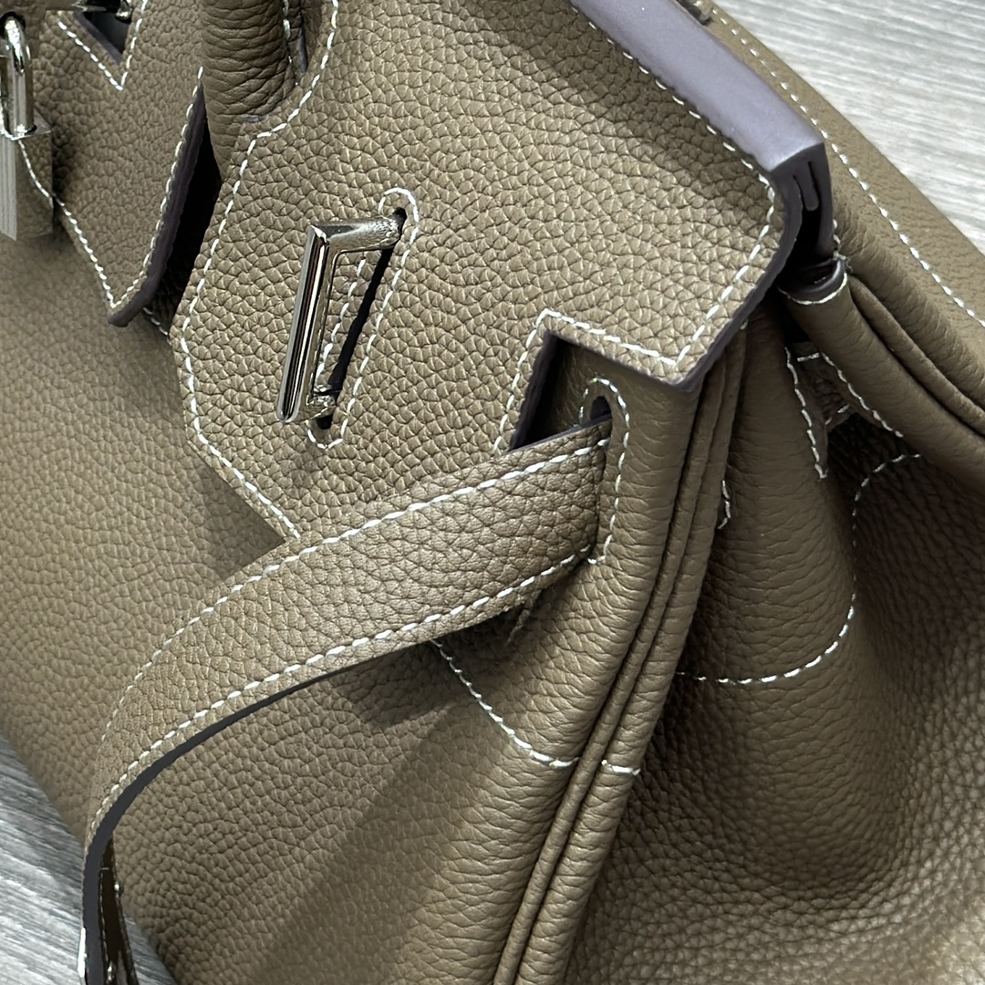 Herthtmes  Taurillon Clemence JPG Birkin  40