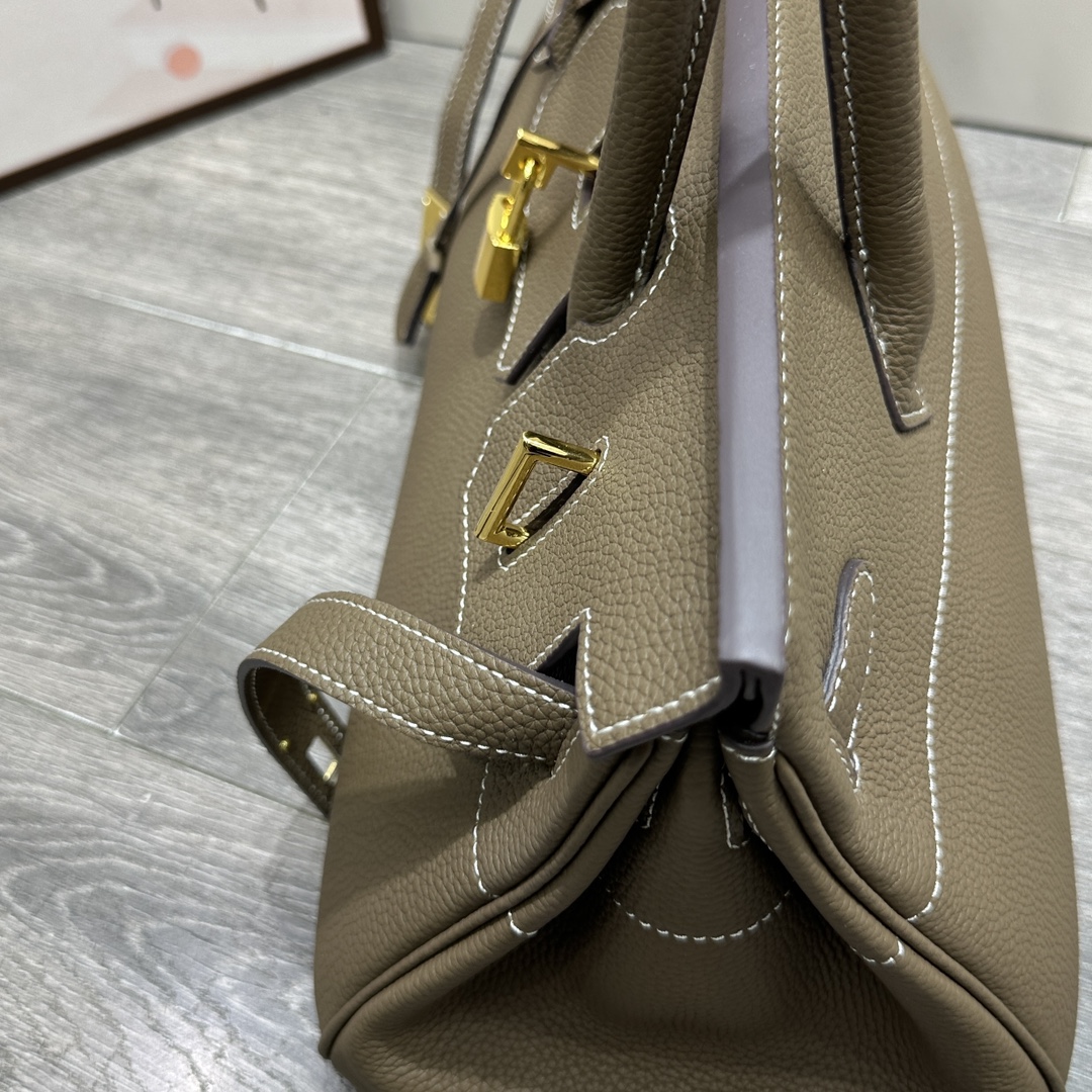 Herthtmes  Taurillon Clemence JPG Birkin  40
