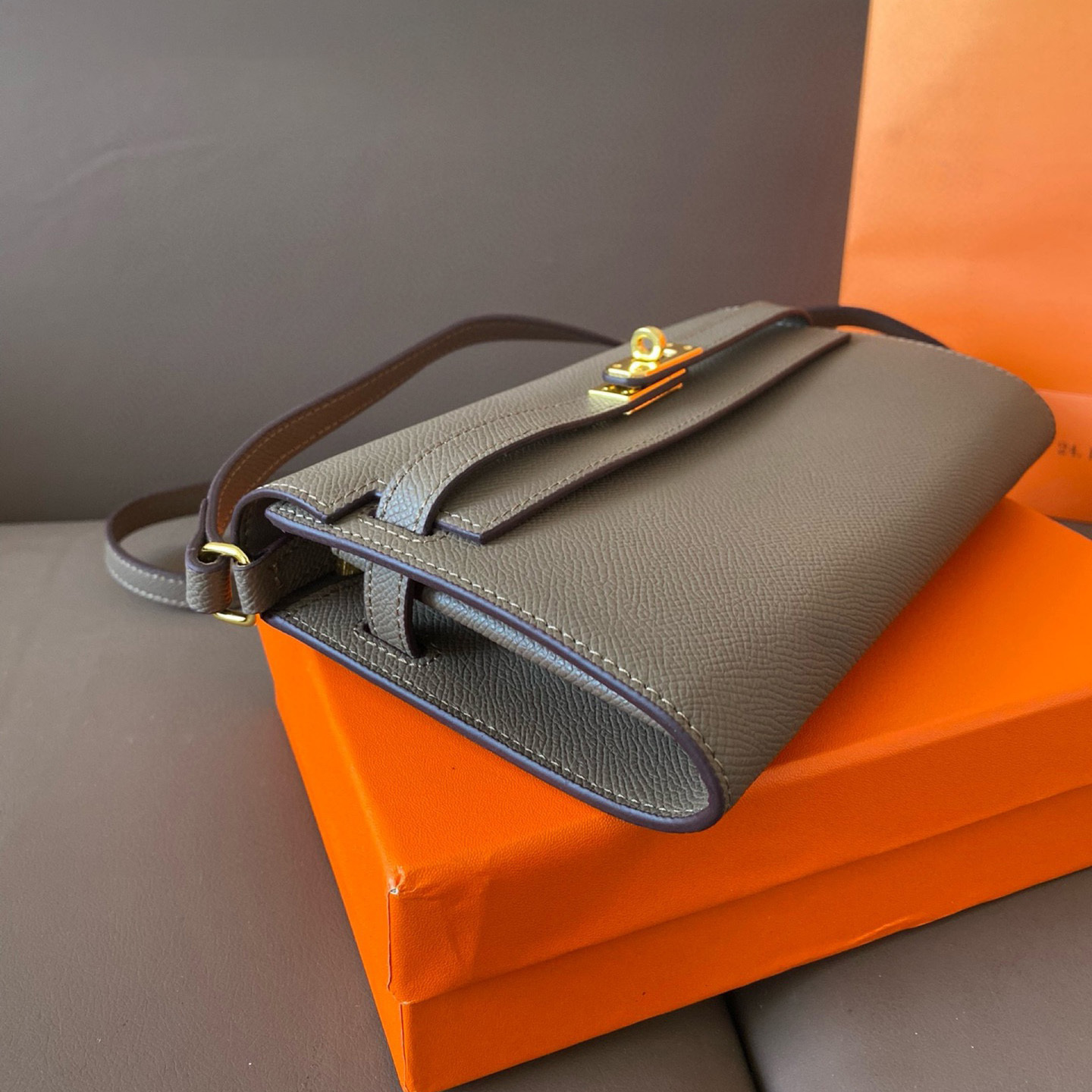 Epsom Kelly Wallet*