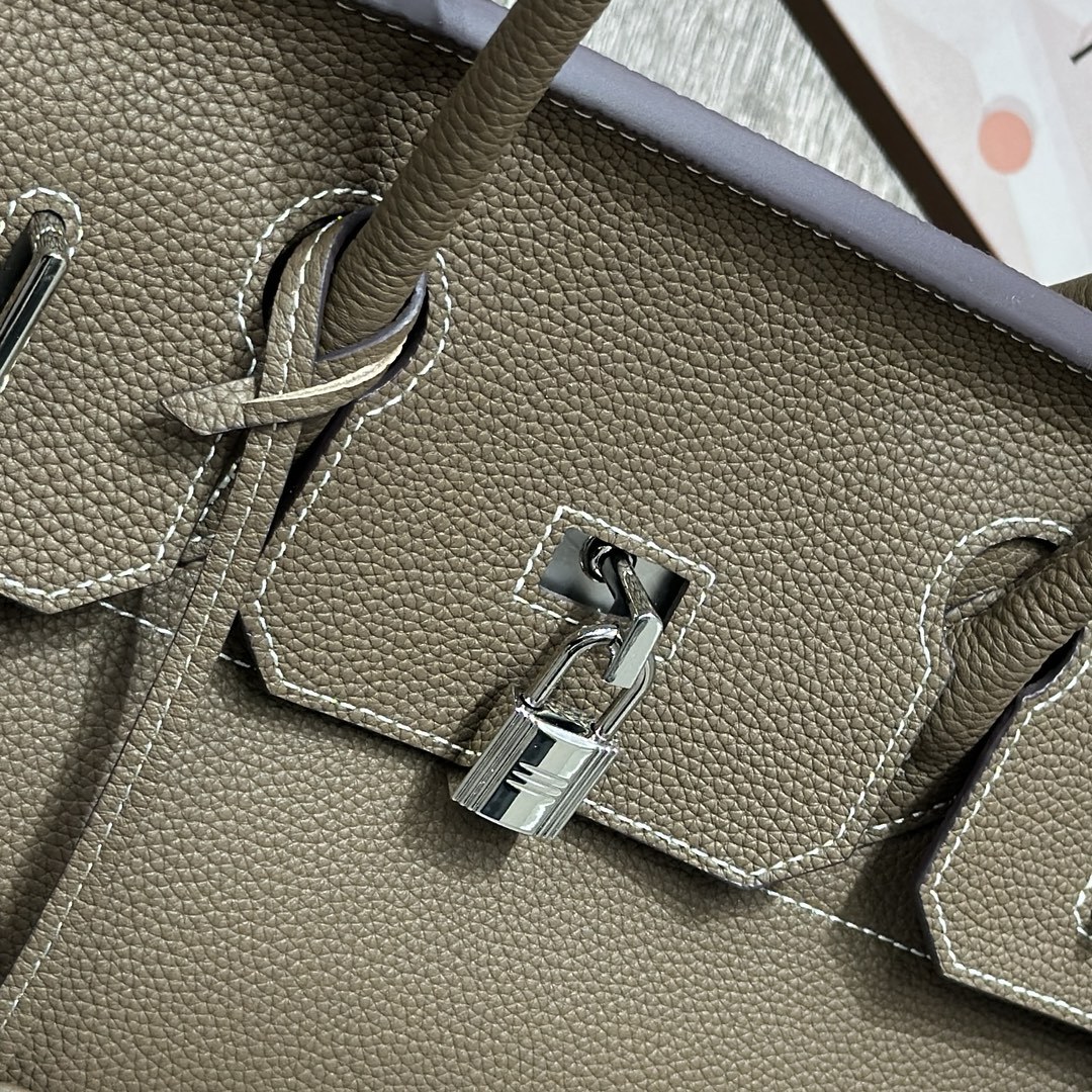 Herthtmes  Taurillon Clemence JPG Birkin  40