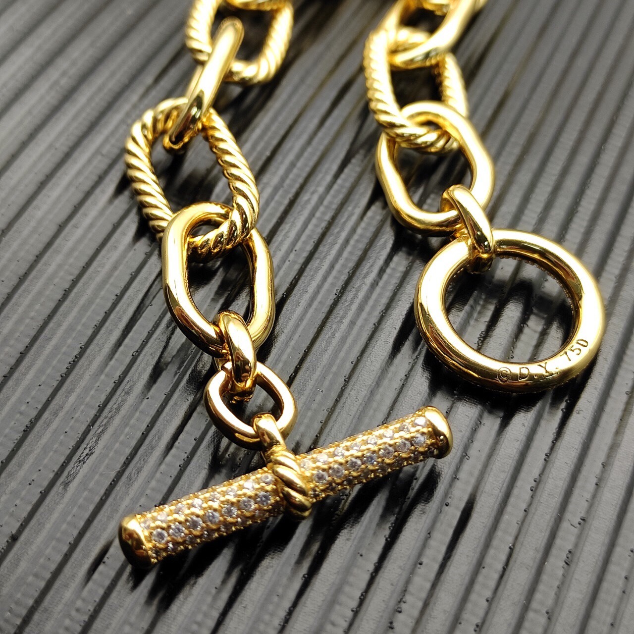Dathtvid Yurthtman  DY Madison Pavé Toggle Chain Bracelet in 18K Yellow Gold