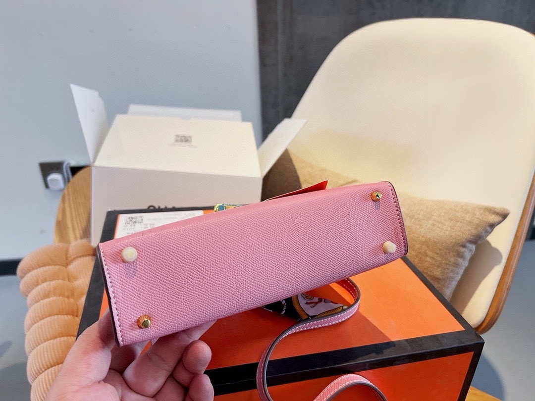 Kelly 20/25 Bag