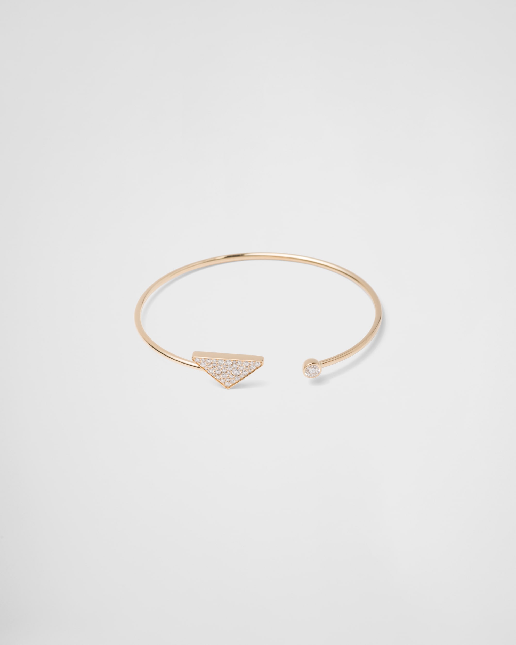 Eternal Gold bangle bracelet in yellow gold with diamonds