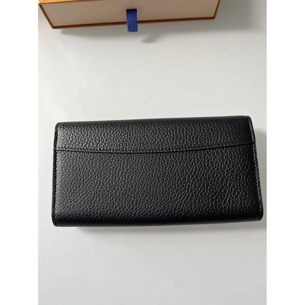 A23 purse