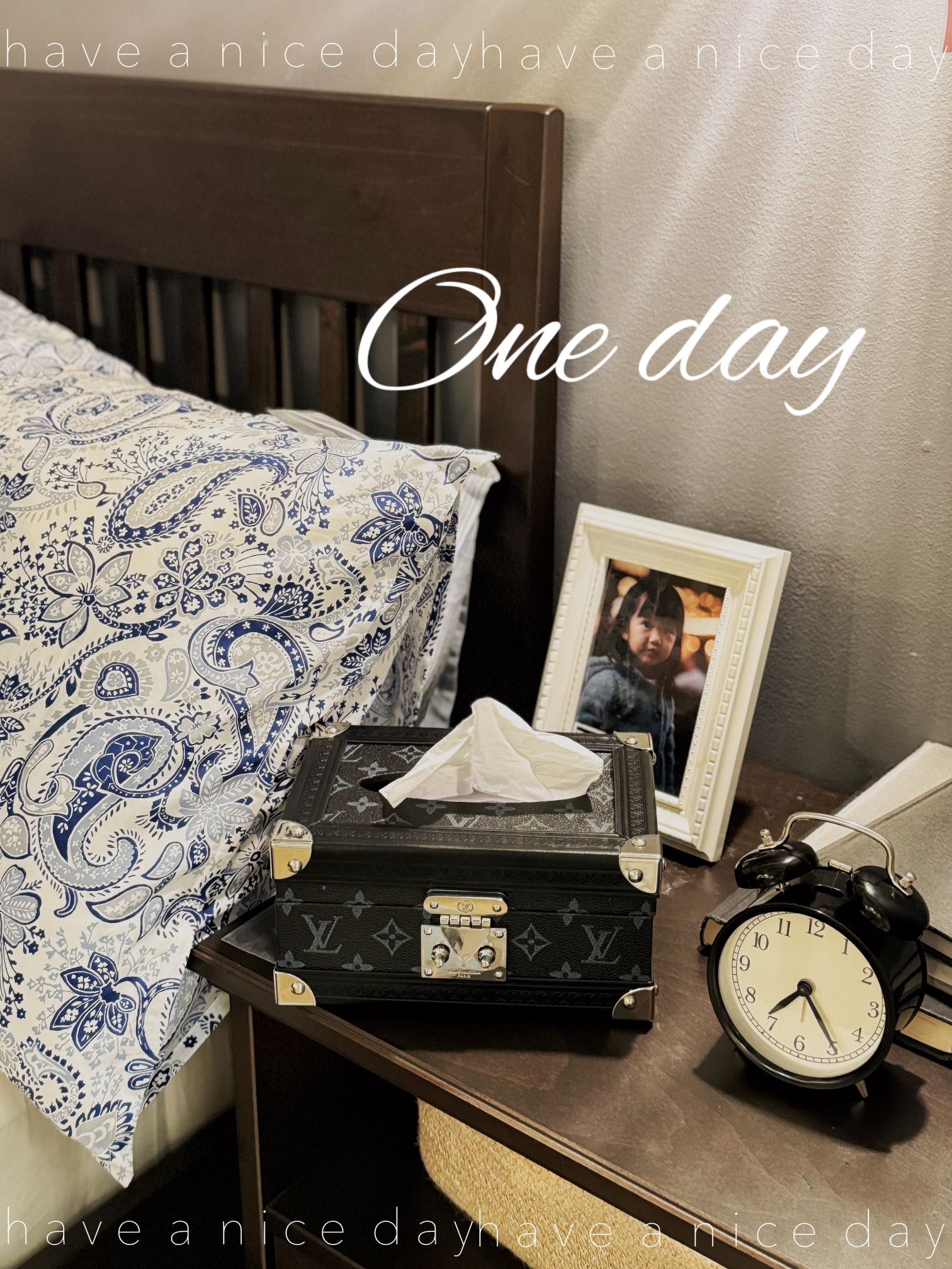 LV Premium Tissue Box