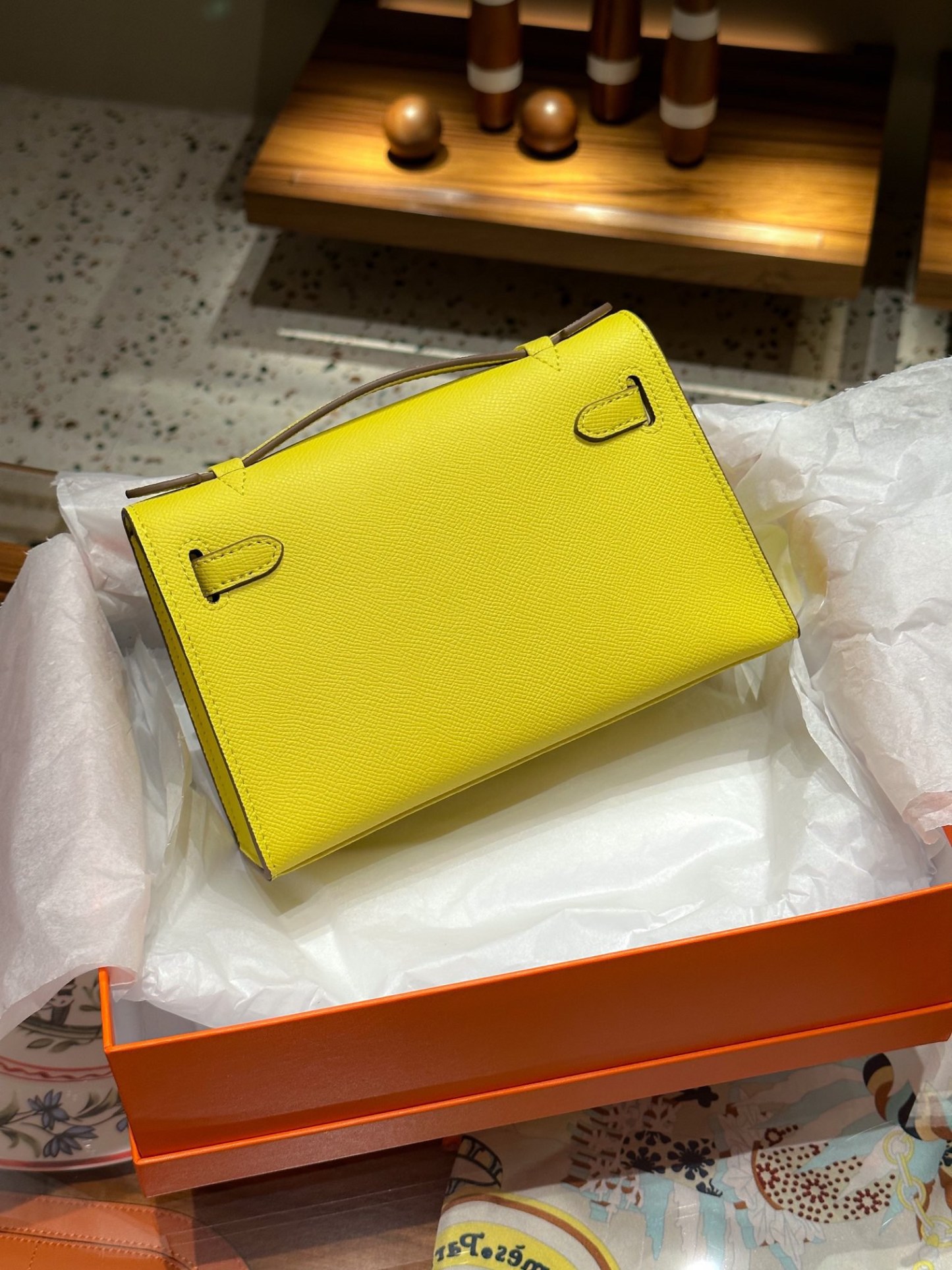 Herthtmes  Epsom Kelly Pochette Clutch