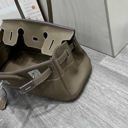 Herthtmes  Taurillon Clemence JPG Birkin  40