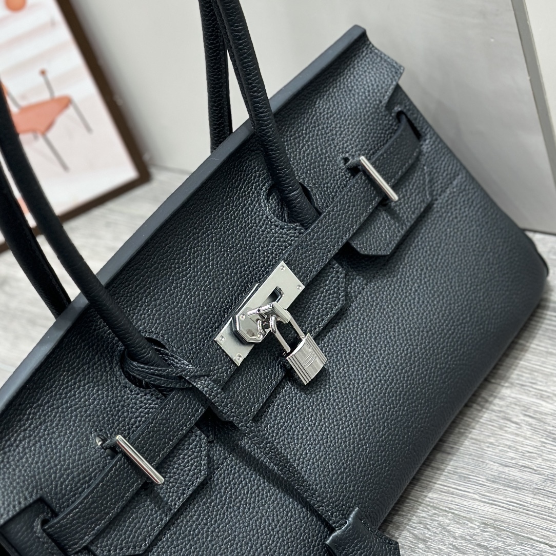 Herthtmes  Taurillon Clemence JPG Birkin  40