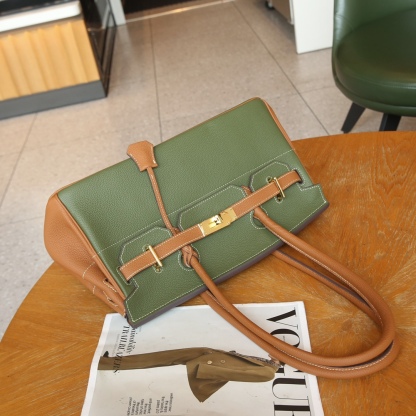 Herthtmes  Taurillon Clemence JPG Birkin  40