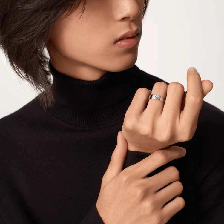 LOVE RING