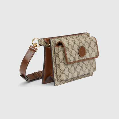 BELT BAG WITH INTERLOCKING G