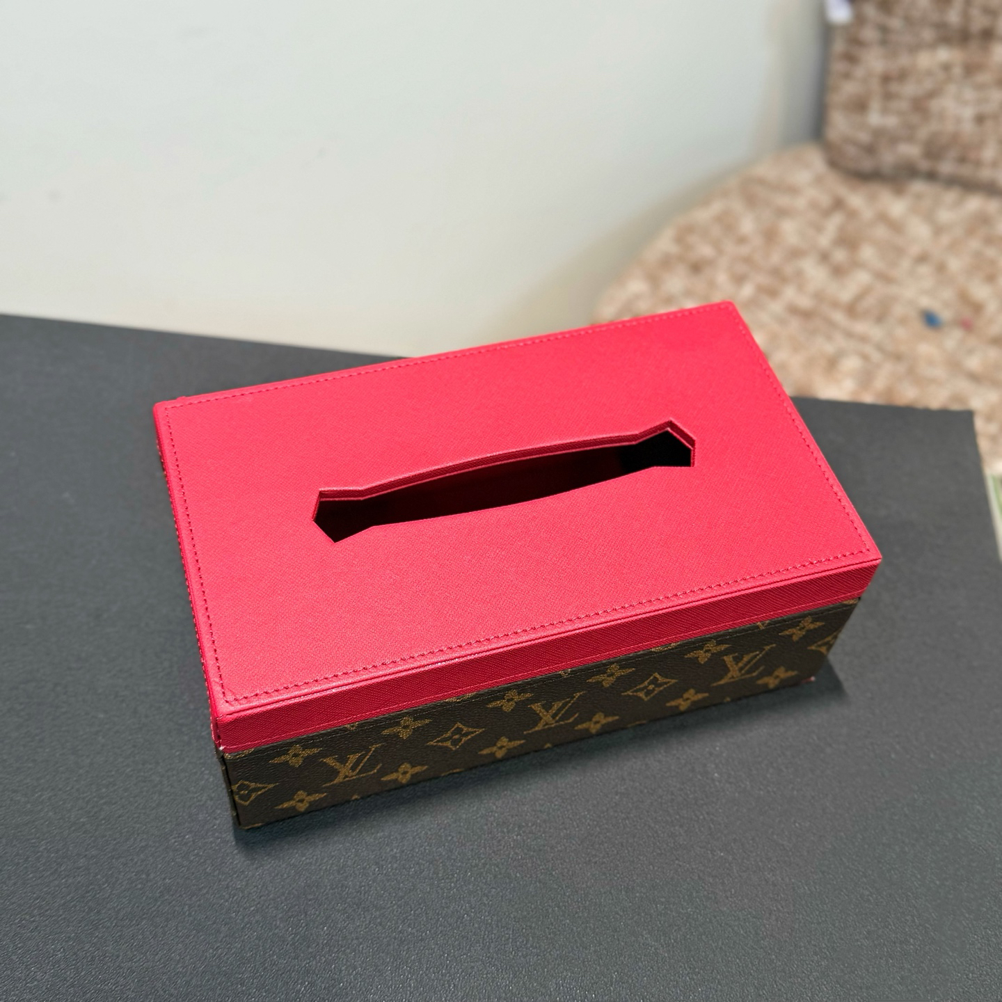 LV Premium Tissue Box