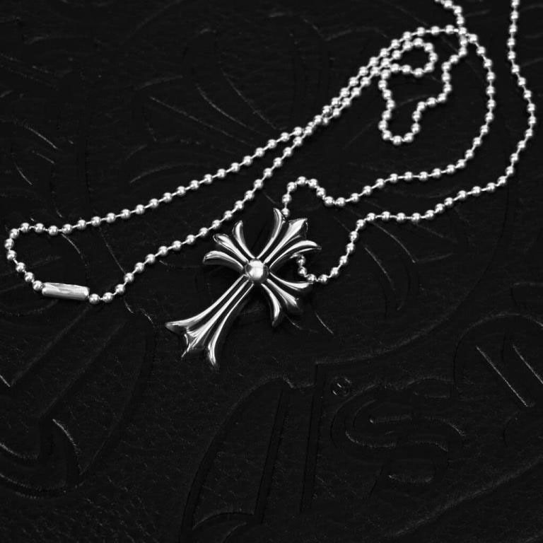 SMALL CROSS PENDANT