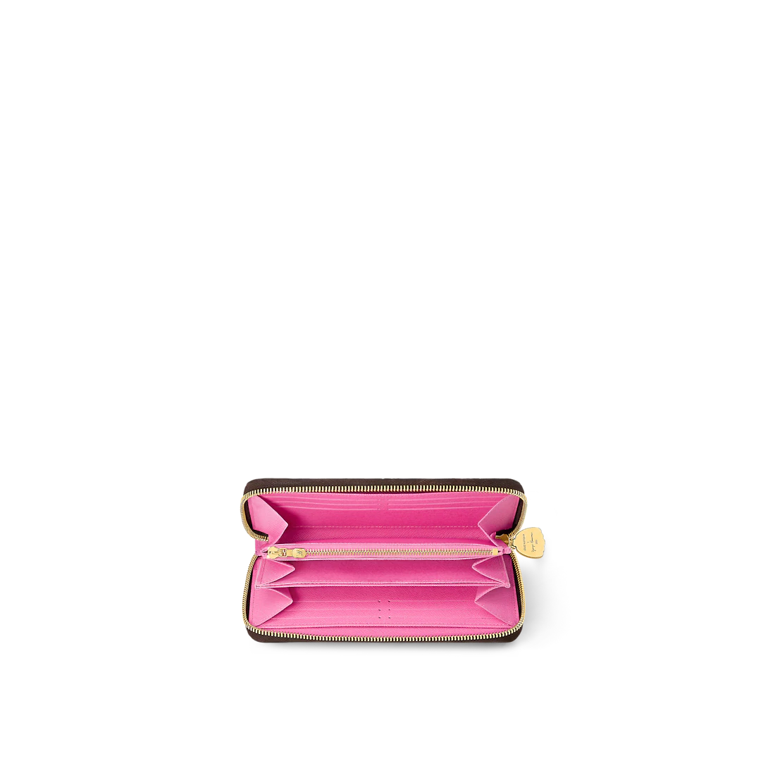 M82106  Zippy Wallet