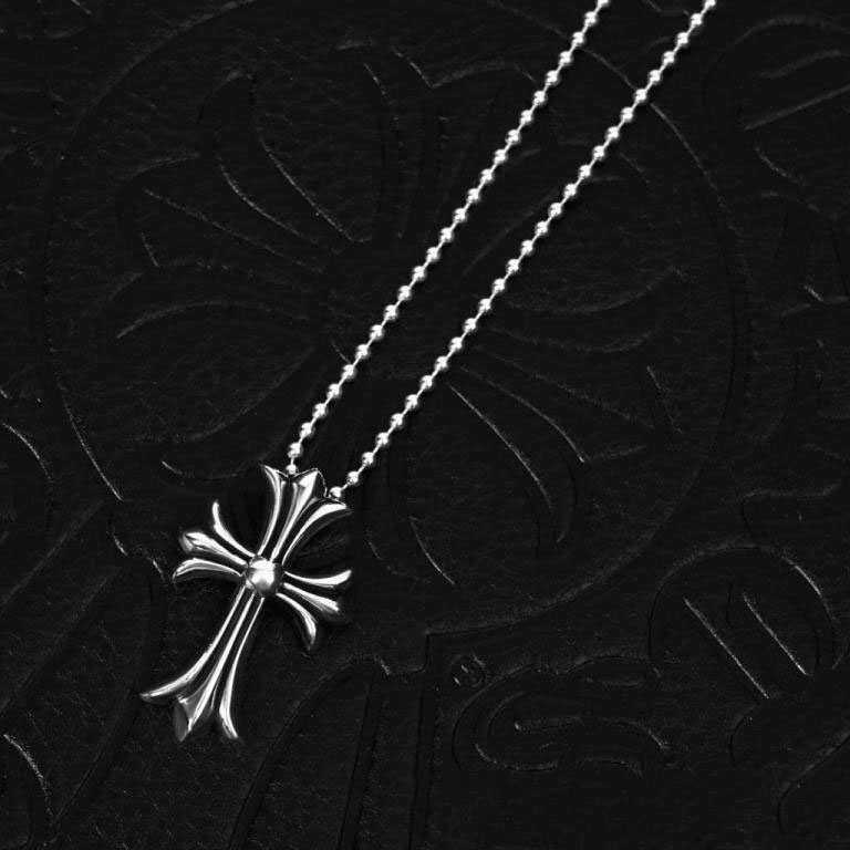 SMALL CROSS PENDANT