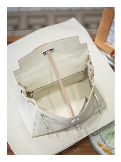 KELLY 28 FIRST LAYER TOGO COWHIDE WHITE