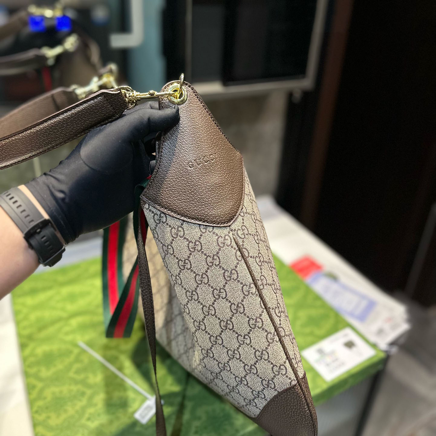 medium shoulder bag