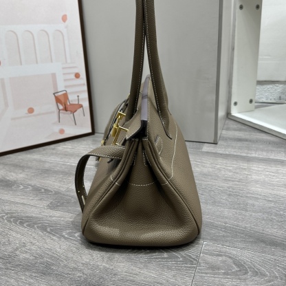 Herthtmes  Taurillon Clemence JPG Birkin  40