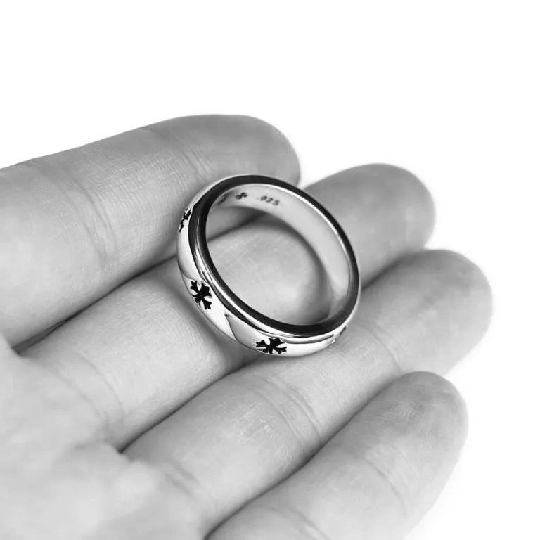 CH PLUS BAND RING
