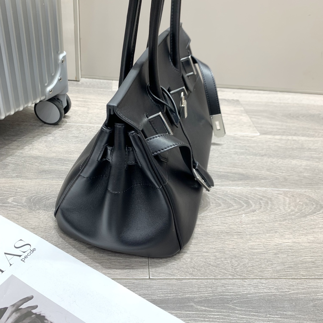 Herthtmes  Taurillon Clemence JPG Birkin  40