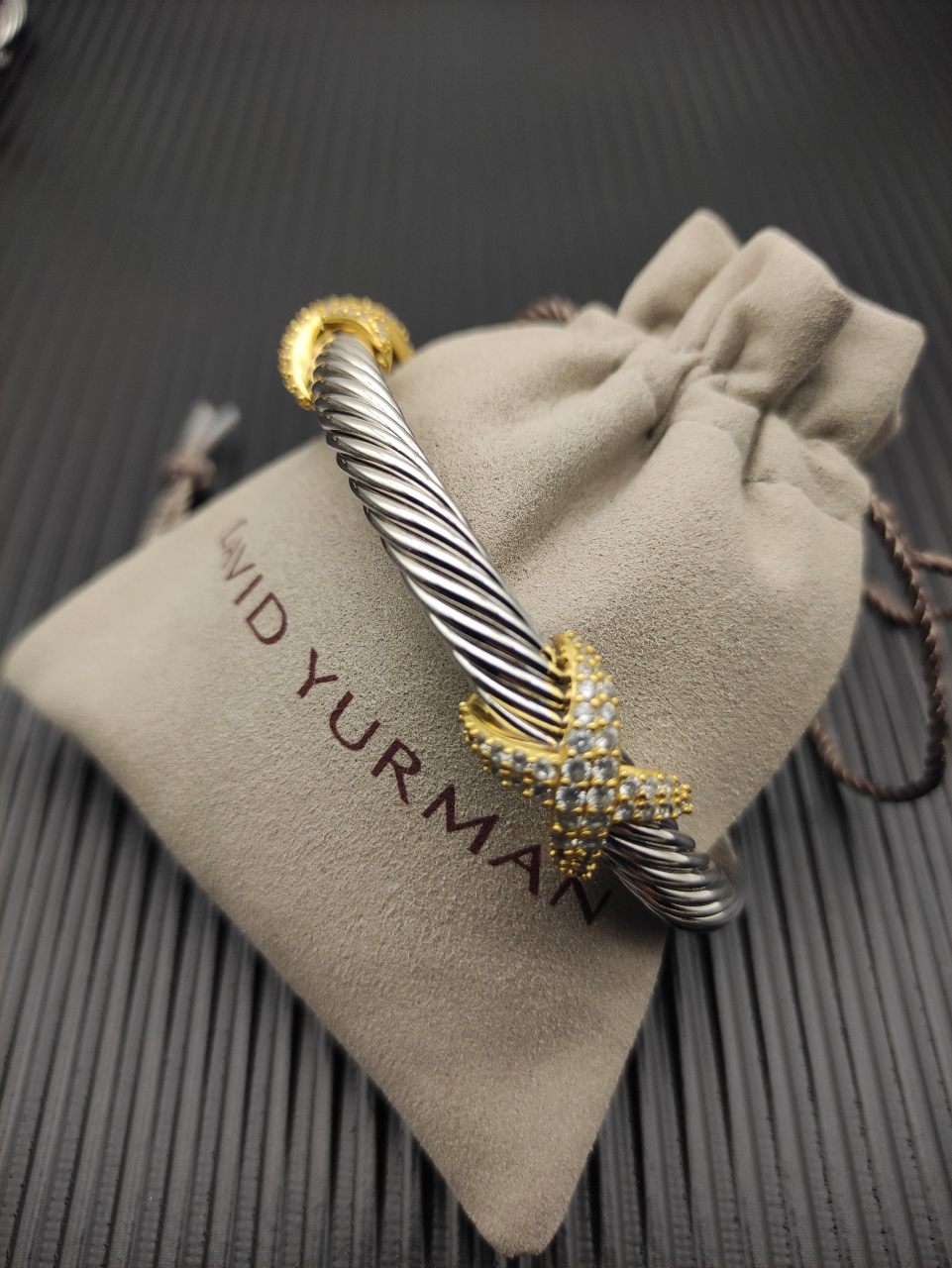 Cable Classic Bracelet with Pavé Diamond X in Two-Tone – Where Classic Meets Radiance,7mm