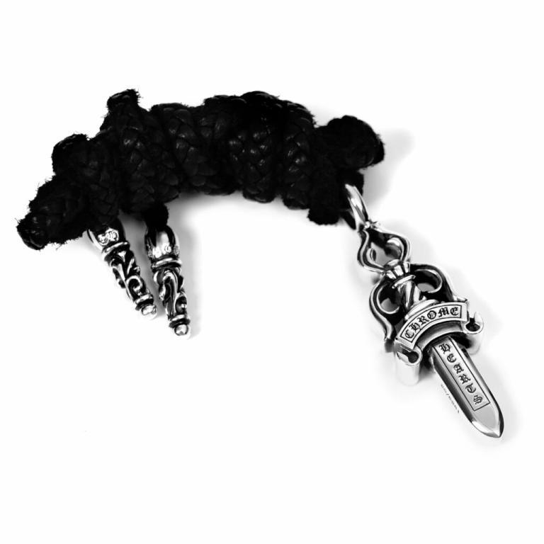 DOUBLE DAGGER PENDANT