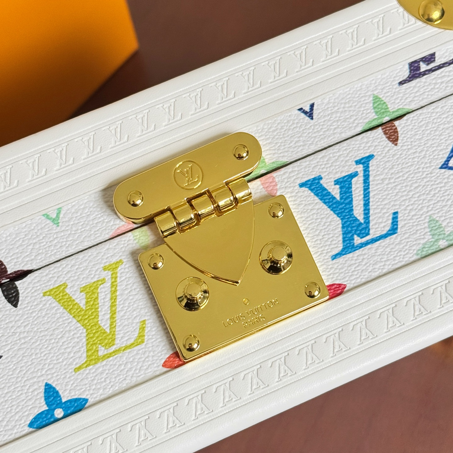 LV High-End Printed Tissue Box
