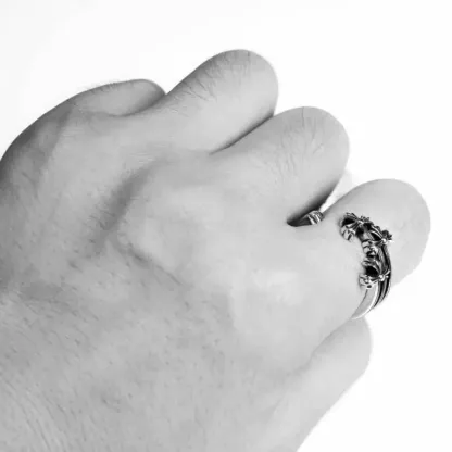 CEMETERY HOOP RING