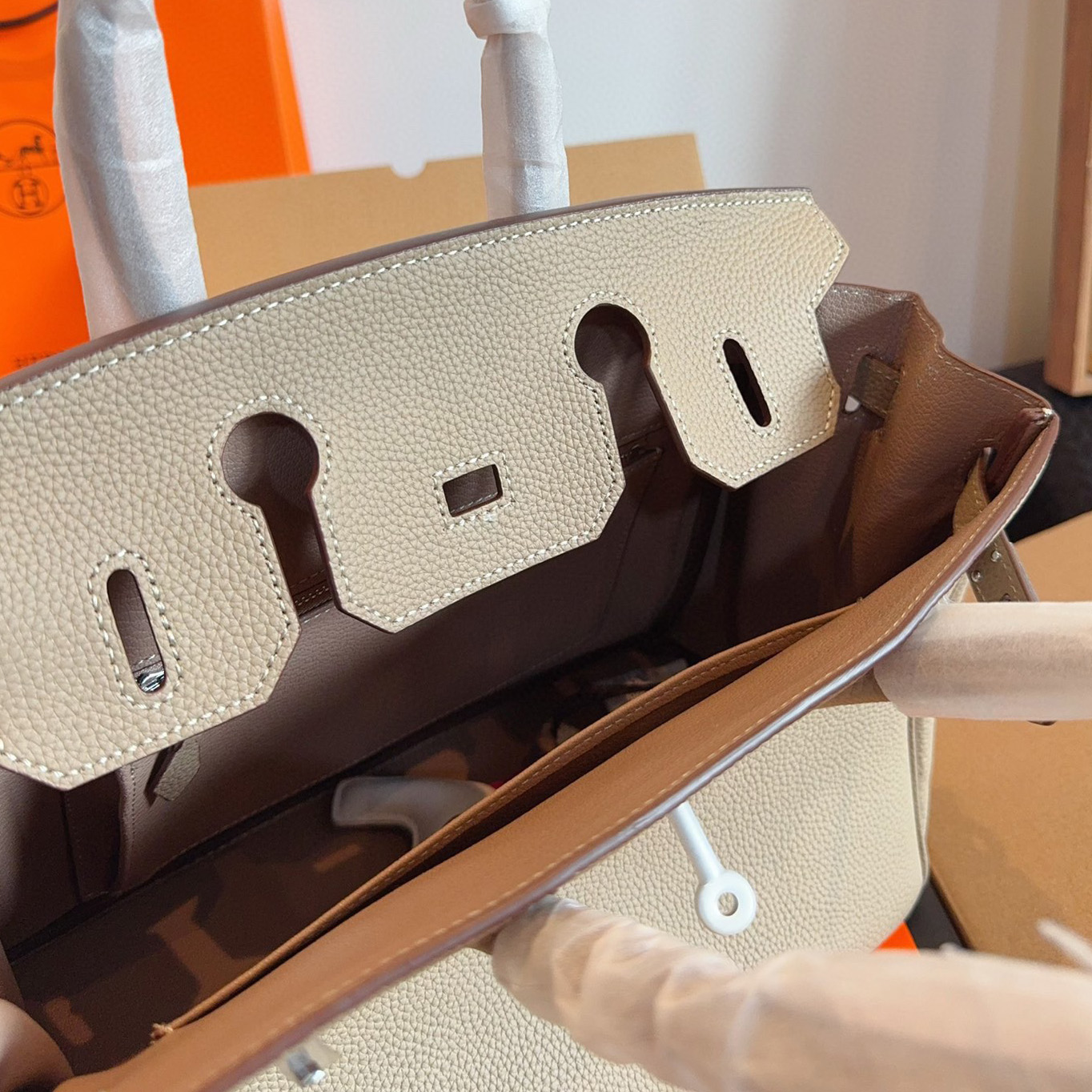 *Birkin 30 Bag