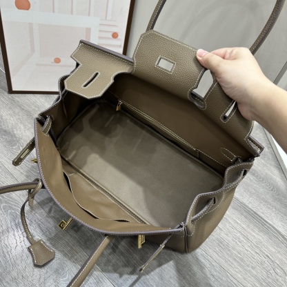 Herthtmes  Taurillon Clemence JPG Birkin  40