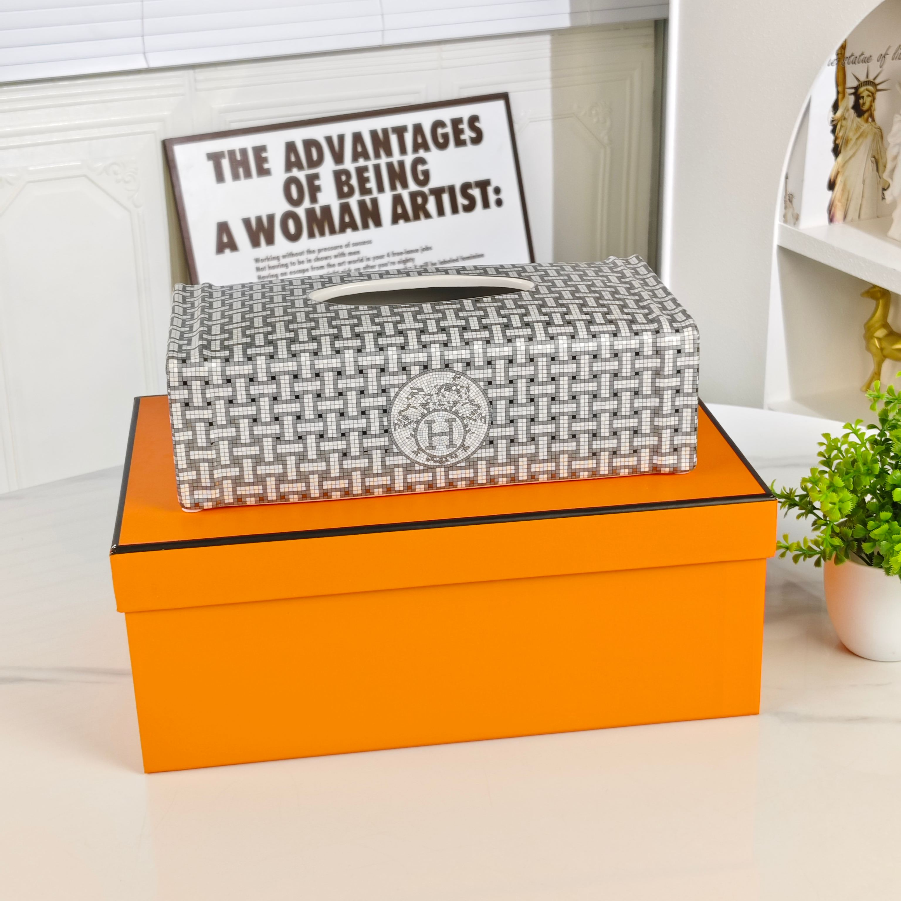 He--rmès Luxury Tissue Box