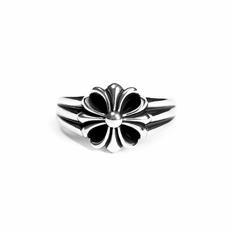 CH PLUS SIGNET RING