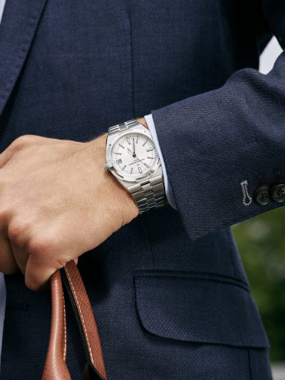 Overseas self-winding 4520V/210A-B126 41 mm Steel