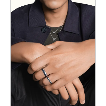 QUATRE BLACK EDITION WEDDING BAND