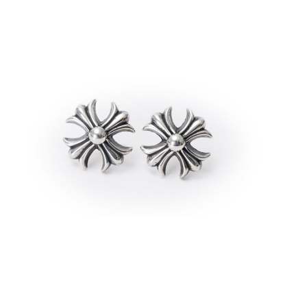 CROSS CUT OUT STUD EARRING