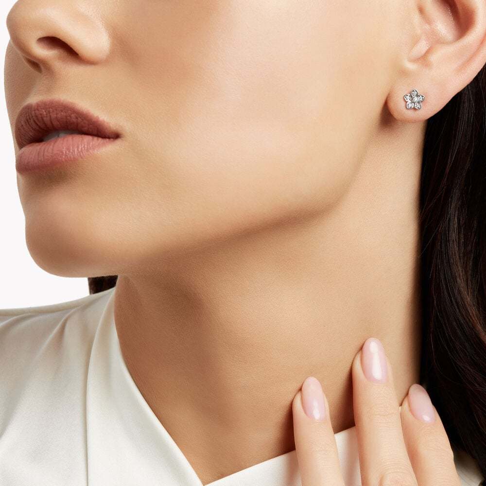GRAFF  White Gold and Diamond Wild Flower Stud Earrings