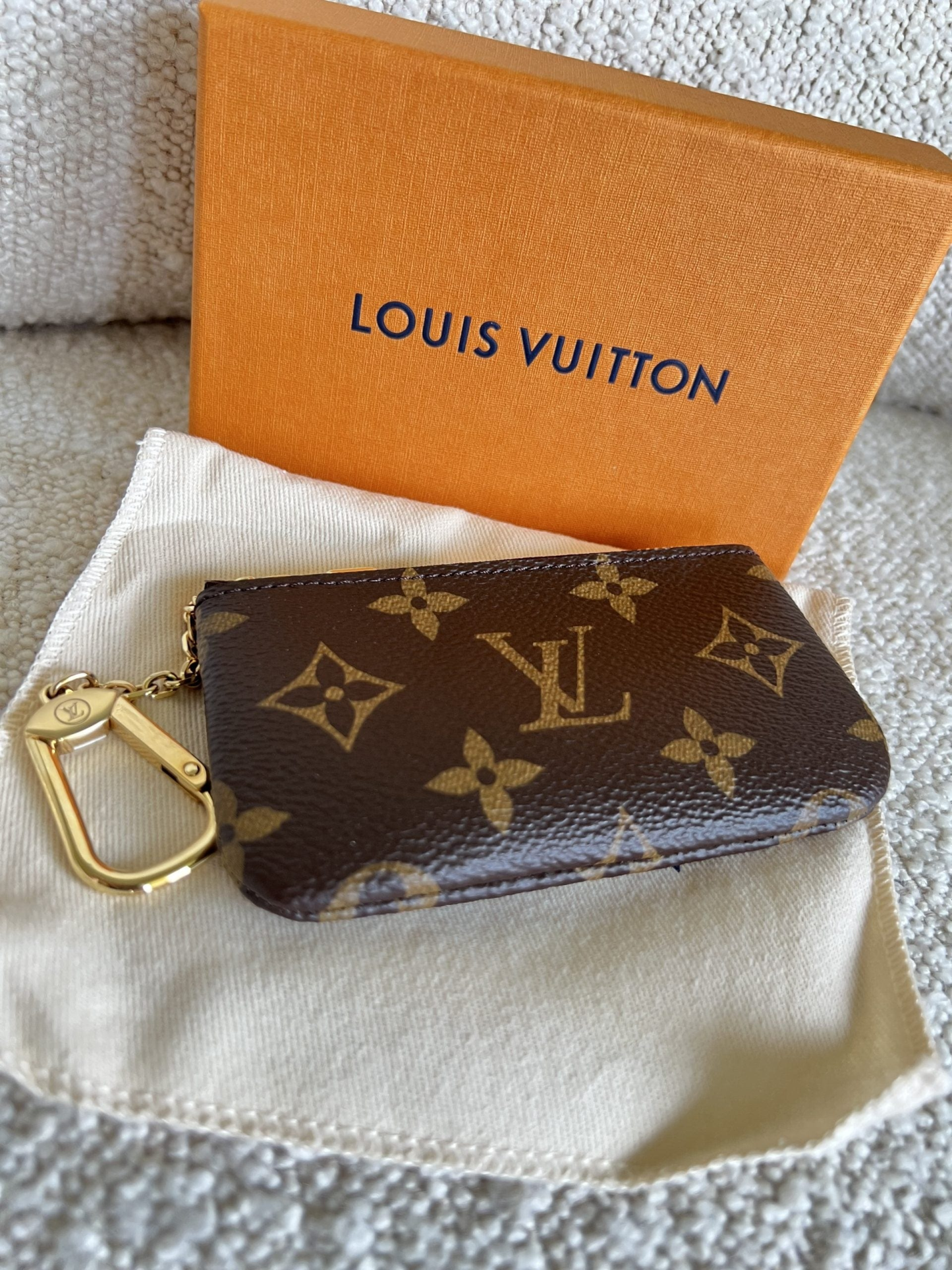 A28 Keychain Wallet