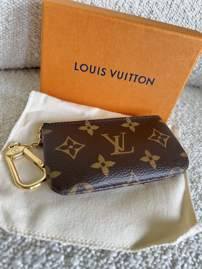 A28 Keychain Wallet