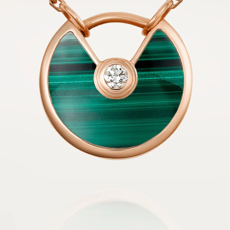 AMULETTE DE CARTIER NECKLACE