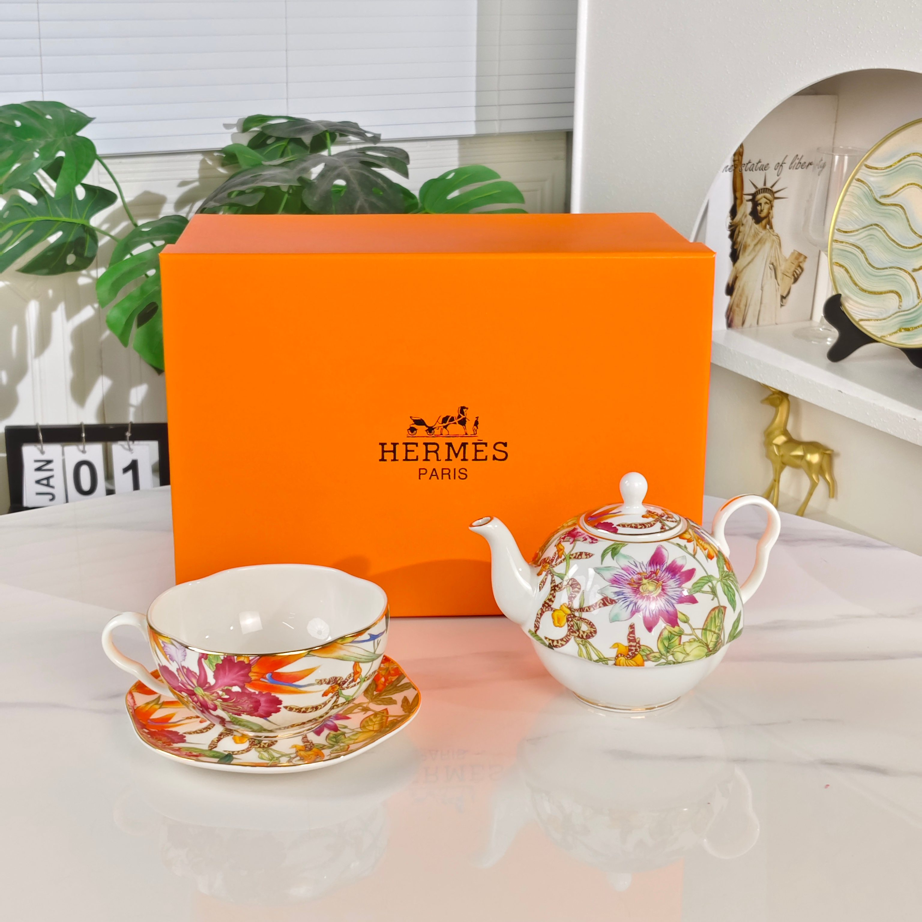 New Arrival 🔥 Herthtmès — "Tropical Rainforest" Teapot & Cup Set