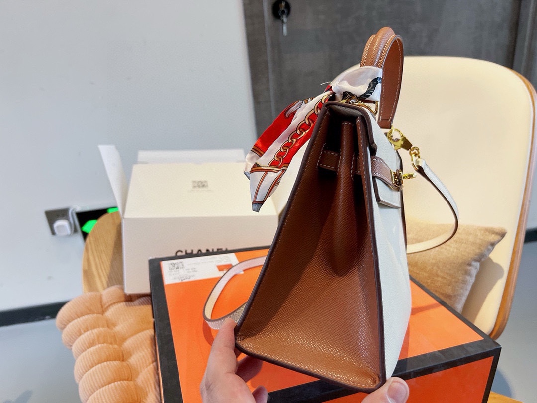 Kelly 20/25 Bag