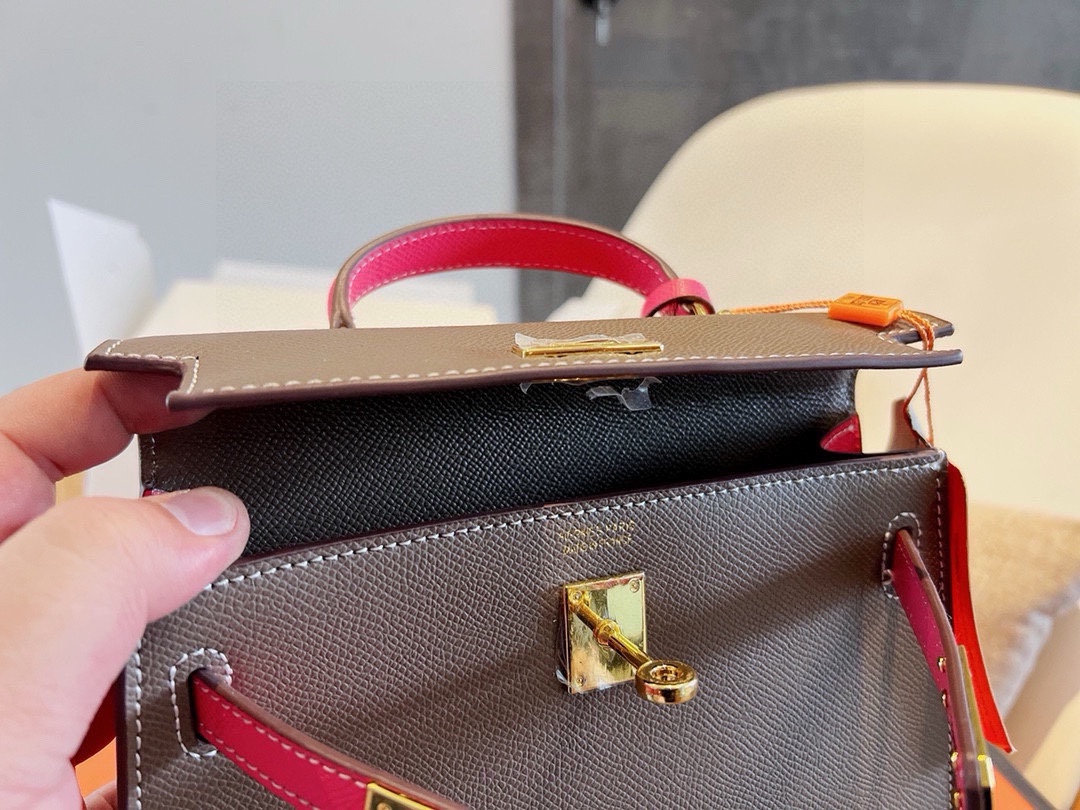 Kelly 20/25 Bag