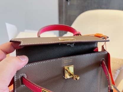Kelly 20/25 Bag