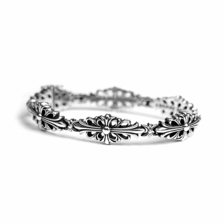 DOUBLE CROSS PATTERN BRACELET