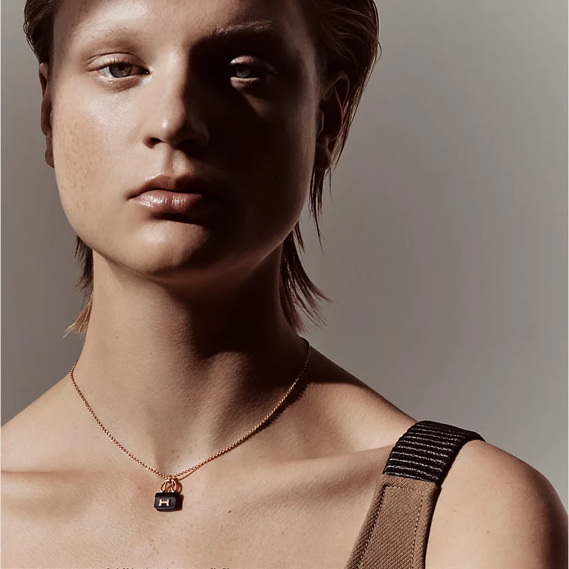 Amulettes Constance pendant