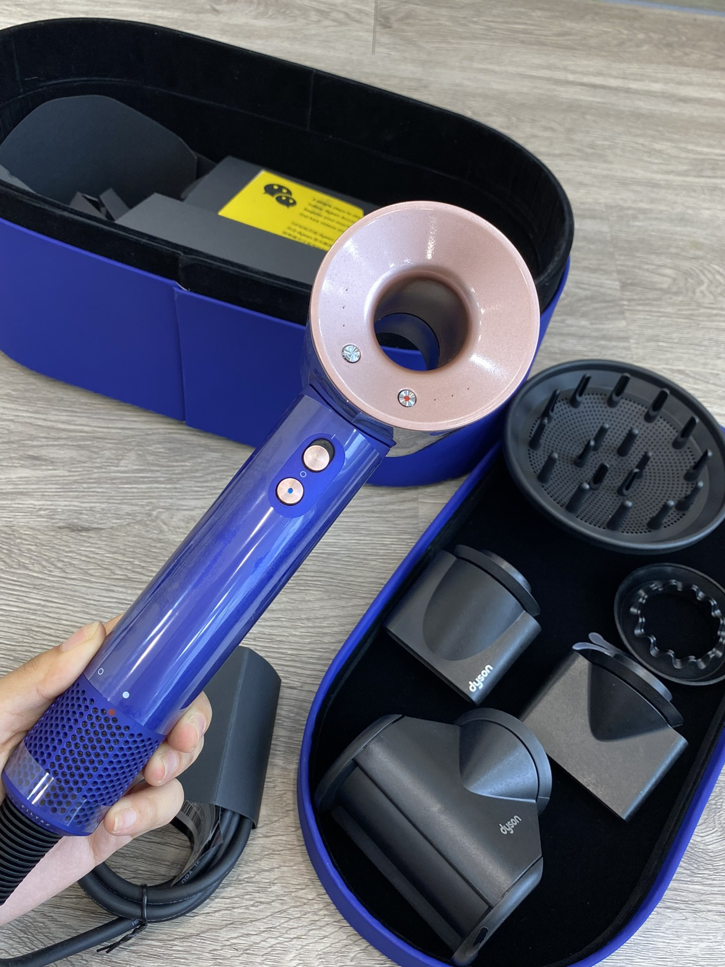 DY Smart Hair Dryer