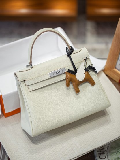 KELLY 28 FIRST LAYER TOGO COWHIDE WHITE