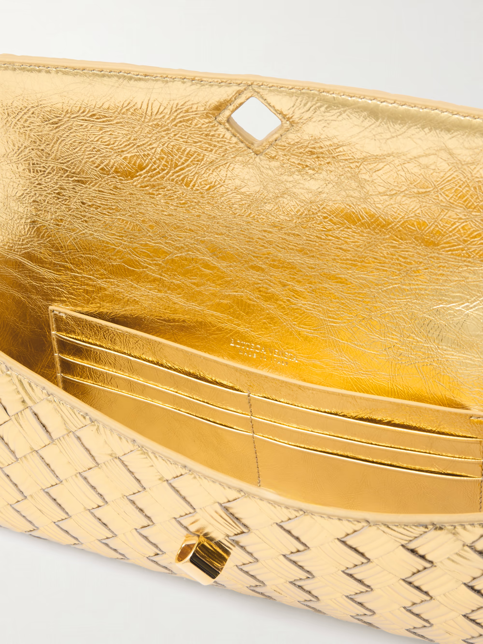 Bothtttega Vethtneta Gold Woven Evening Bag